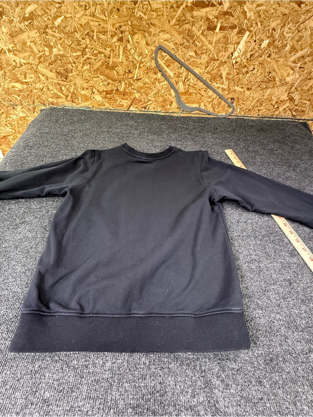 Fjallraven Black Crewneck Sweatshirt with Small Logo Patch Womens medium - Picture 6 of 8